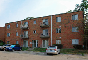 2789 Queen City Ave Apartments