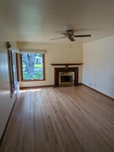 1408 Scottswood Rd in Rockford, IL - Foto de edificio - Building Photo