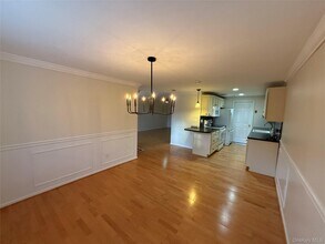 586 Blue Ridge Dr in Medford, NY - Foto de edificio - Building Photo