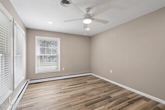65 Innsbruck Dr in Toms River, NJ - Building Photo - Building Photo