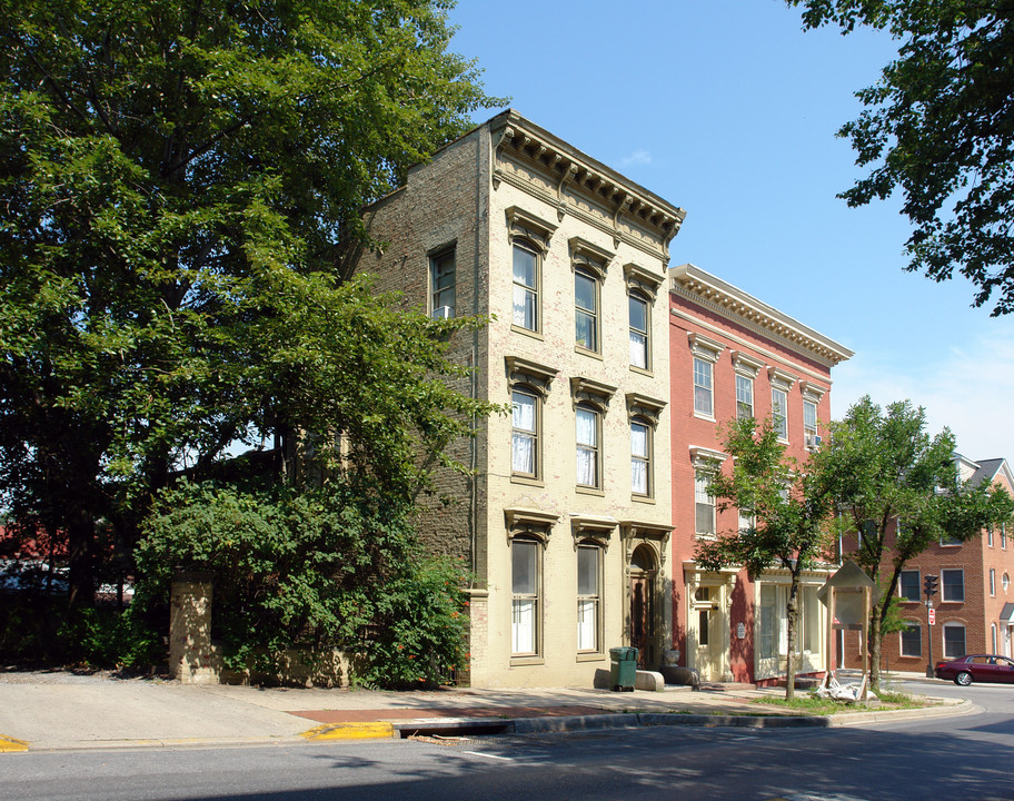 203 S Market St in Frederick, MD - Building Photo