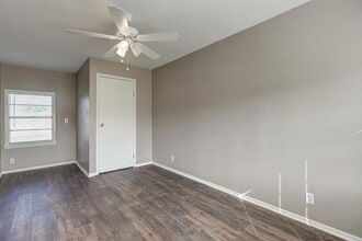 10921 Shady Ln in Corpus Christi, TX - Building Photo - Building Photo