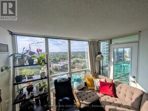 509-1509 Beecroft Rd in Toronto, ON - Building Photo - Building Photo
