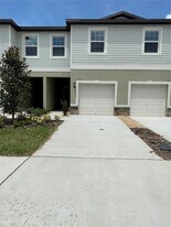 10199 Trumpet Honeysuckle Wy in San Antonio, FL - Building Photo