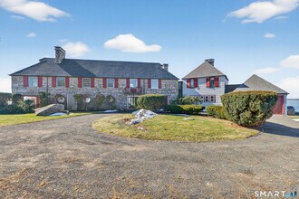 39 Vineyard Pl in Guilford, CT - Building Photo - Building Photo