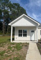 409 Carter Rd in Walthourville, GA - Building Photo
