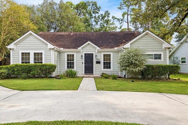 property at 1063 W 43rd St