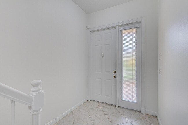 402 Commons Way in Palm Beach Gardens, FL - Foto de edificio - Building Photo