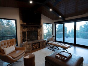 24568 Albrun Dr in Crestline, CA - Building Photo - Building Photo