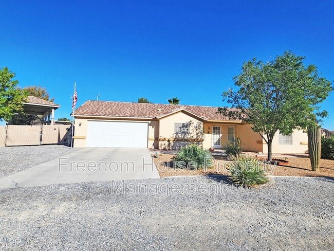 property at 380 Round Up Ct