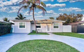 7221 SW 34th Street Rd in Miami, FL - Building Photo