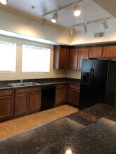 2150 W Alameda Rd, Unit 1296 in Phoenix, AZ - Foto de edificio - Building Photo