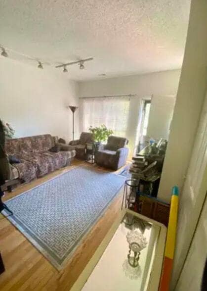 163 Cottonwood St, Unit C1 in Jersey City, NJ - Building Photo - Building Photo