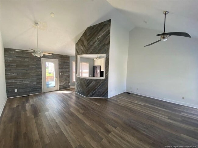 5715 Walkabout Rd in Hope Mills, NC - Building Photo - Building Photo