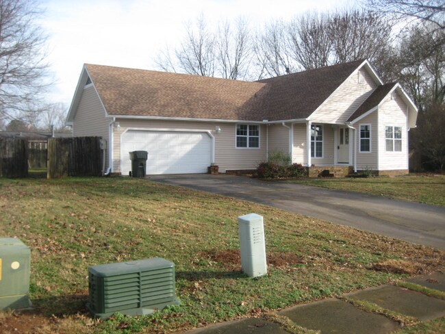 153 Usher Rd in Harvest, AL - Building Photo - Building Photo