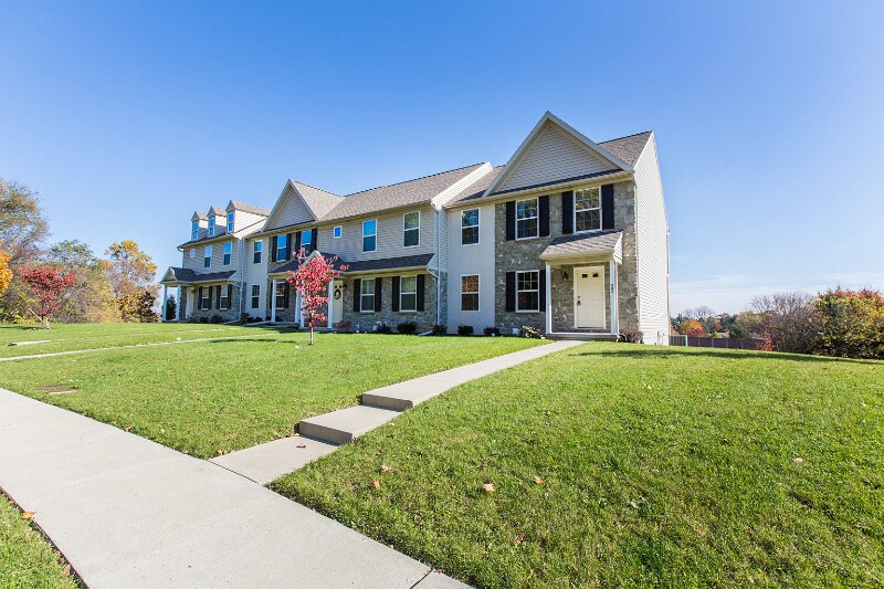 235 Bethel Dr in Lancaster, PA - Building Photo