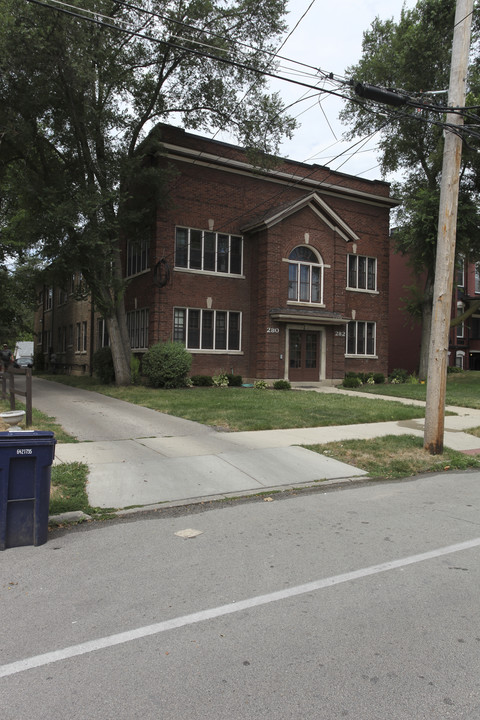 280 Douglas Ave in Elgin, IL - Building Photo