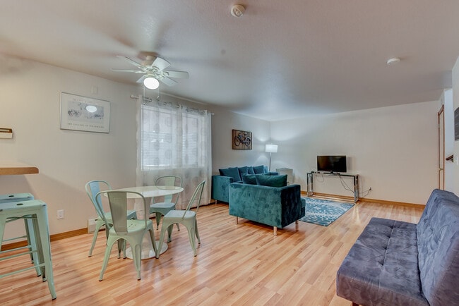 103 S 14th St, Unit 0 in Colorado Springs, CO - Building Photo - Building Photo