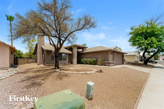 9741 N Camino del Fierro in Tucson, AZ - Building Photo - Building Photo