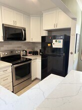 7980 Mission Center Ct in San Diego, CA - Building Photo - Building Photo