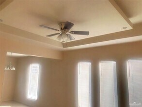 1214 Upas Dr in Edinburg, TX - Building Photo - Building Photo