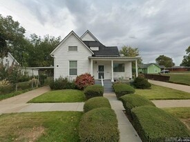 1212 W 11th St in Little Rock, AR - Building Photo