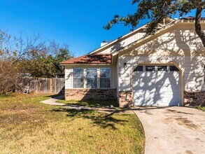 9101 Japonica Ct, Unit 1 in Austin, TX - Building Photo - Building Photo