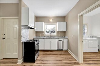 305 N Jackson St in Mobile, AL - Foto de edificio - Building Photo