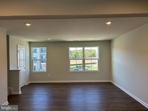 310 Sophie St in Strasburg, VA - Building Photo - Building Photo