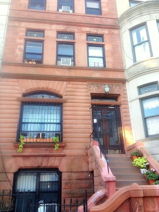 Gorgeous Pre-War Apartment in Crown Heights in Brooklyn, NY - Building Photo