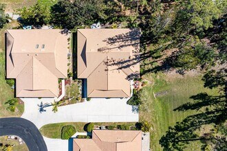 7183 Wood Creek Dr in Sarasota, FL - Building Photo - Building Photo