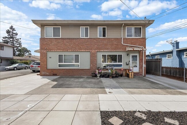 property at 92 Maitland Dr