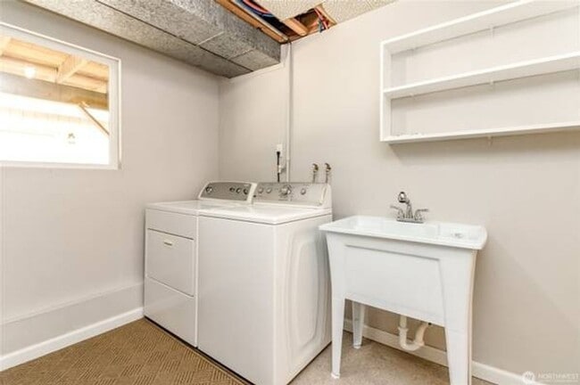 30240 7th Ave S in Federal Way, WA - Building Photo - Building Photo