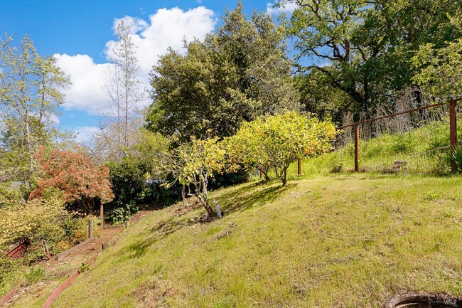 1712 Solano Dr in Santa Rosa, CA - Building Photo - Building Photo