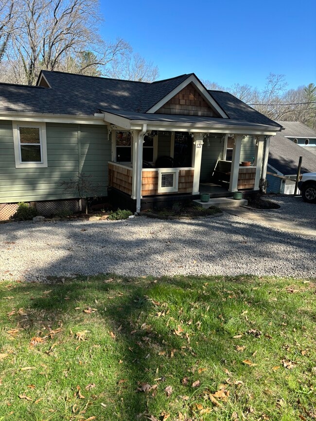 127 Shelburne Rd, Unit 127 Shelburne Rd in Asheville, NC - Building Photo - Building Photo