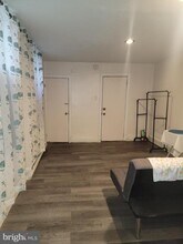 6035 Vine St in Philadelphia, PA - Building Photo - Building Photo