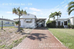 8160 SE Eagle Ave in Hobe Sound, FL - Building Photo