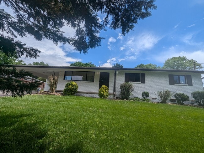 property at 11124 Farr Dr