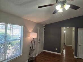 2016 Briar Trail Ct SW in Atlanta, GA - Building Photo - Building Photo