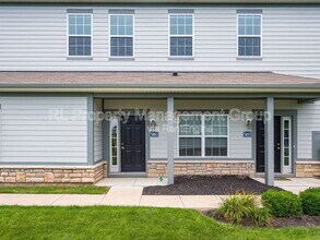 5861 Yellowfin Ln in Lewis Center, OH - Building Photo - Building Photo