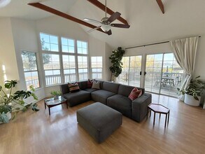 540 Alhambra St in Crockett, CA - Building Photo - Building Photo