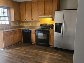 493 Stone Mountain St in Lawrenceville, GA - Building Photo - Building Photo