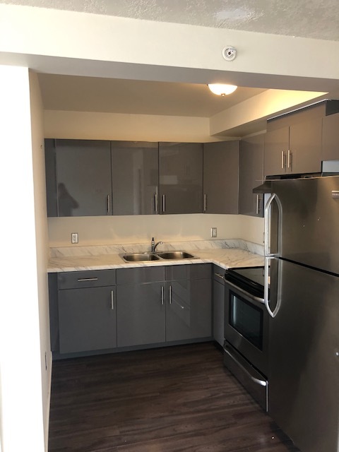 property at 570-570 King St W