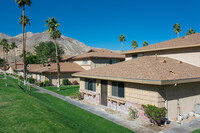 72714 Willow St in Palm Desert, CA - Foto de edificio - Building Photo