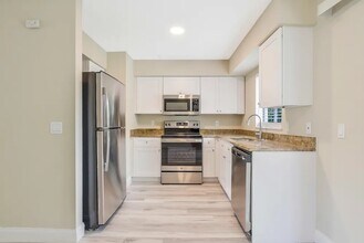 4666 Donovan St in Orlando, FL - Building Photo - Building Photo