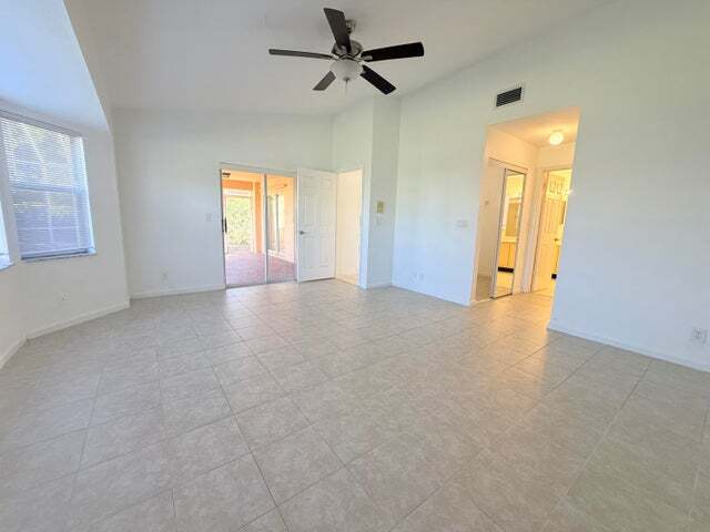 2645 Country Golf Dr in Wellington, FL - Building Photo - Building Photo
