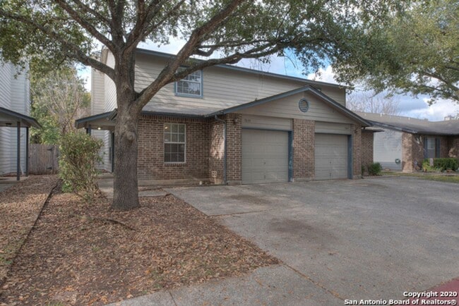 7839 Galaway Bay in San Antonio, TX - Building Photo - Building Photo