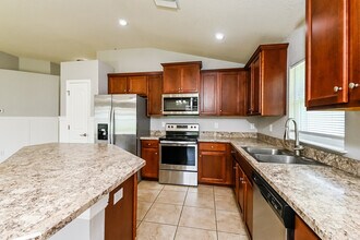 14514 Dunrobin Dr in Wimauma, FL - Building Photo - Building Photo