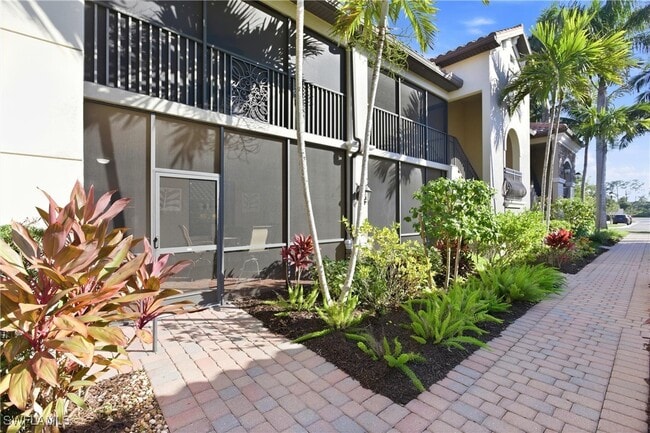 9844 Venezia Cir in Naples, FL - Building Photo - Building Photo