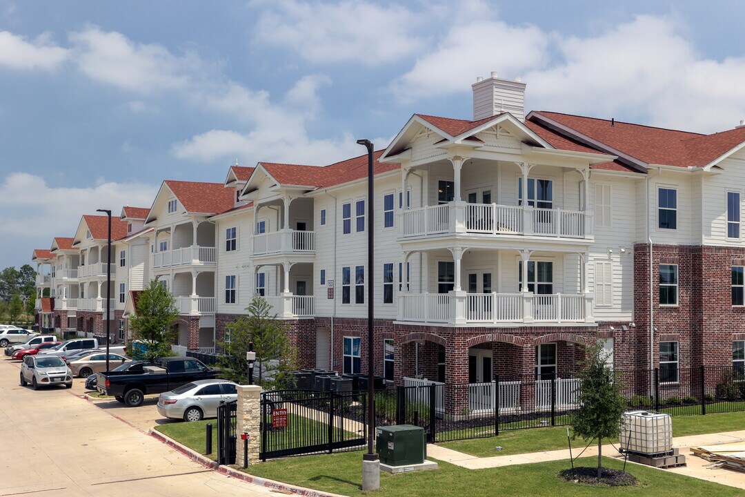The Victoria in McKinney, TX - Building Photo
